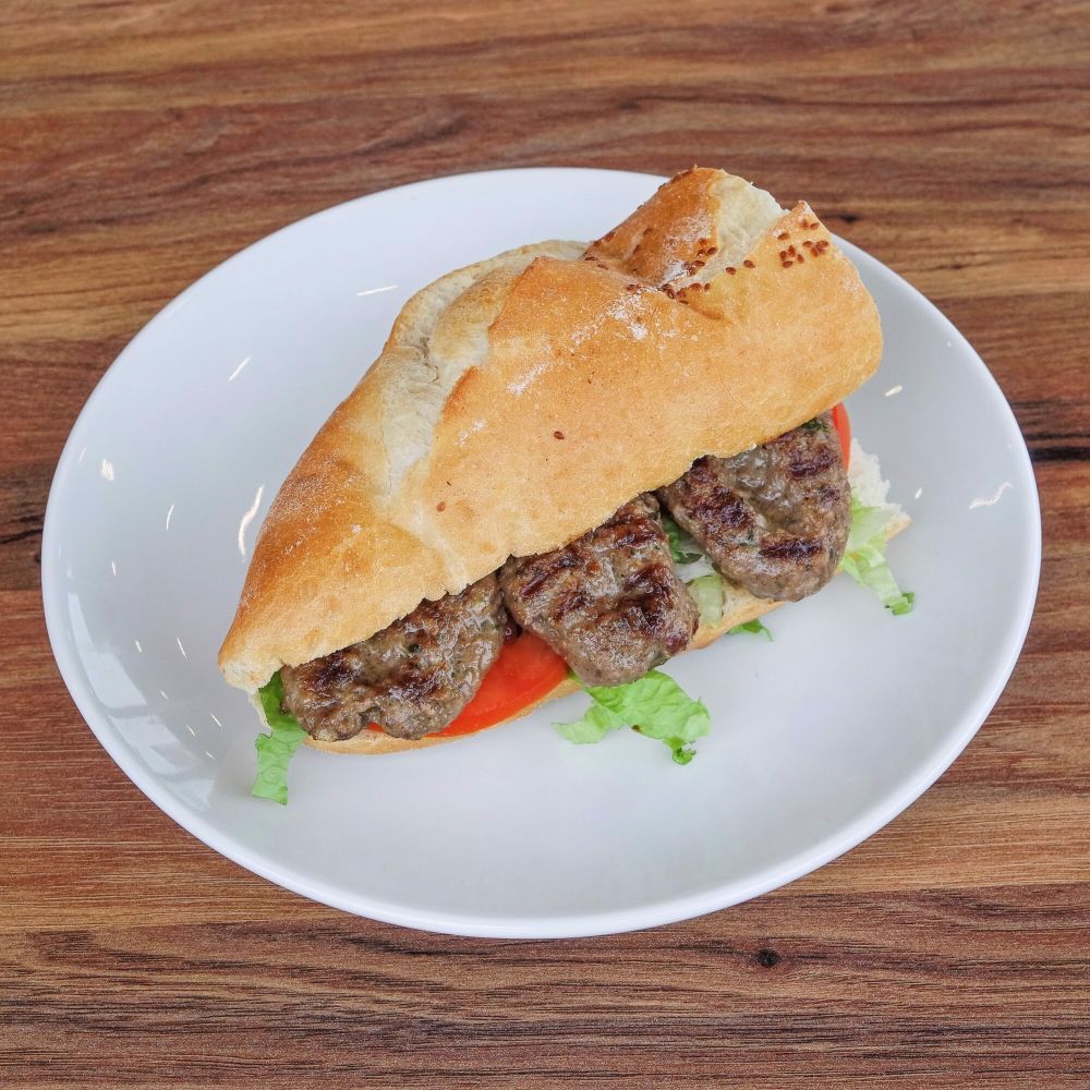 3 Çeyrek Ekmek Arası Köfte (180 gr.)
