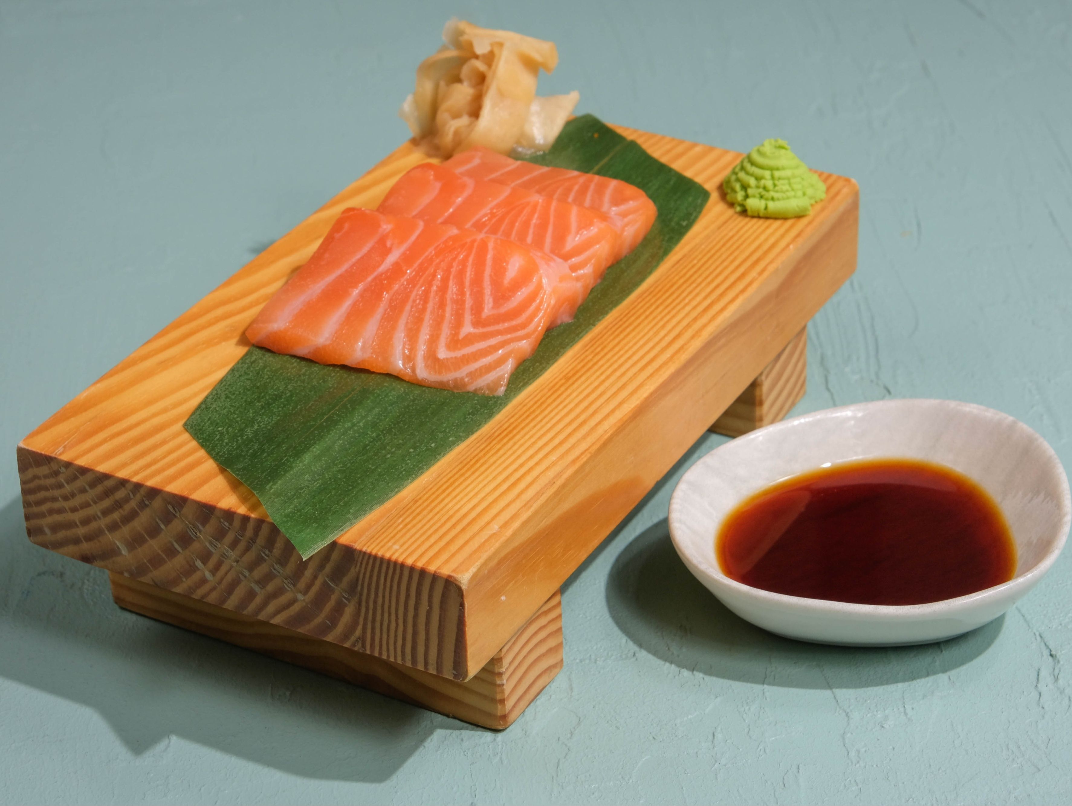 Sake Sashimi (3 pcs.)