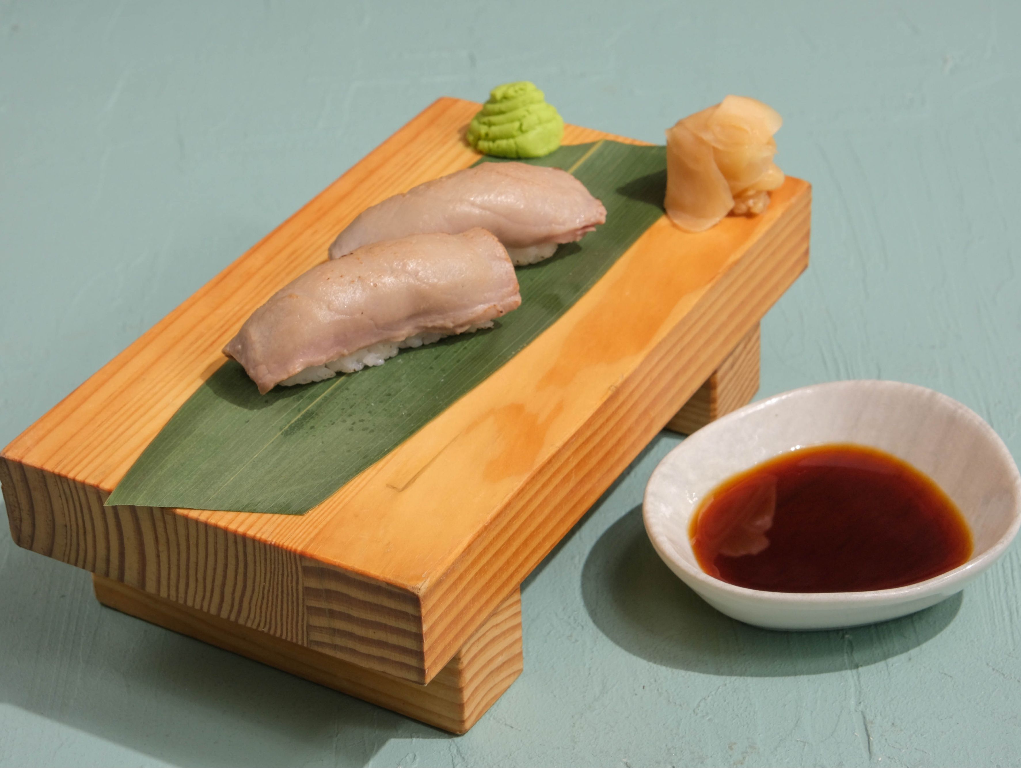 Hot Maguro Nigiri (2 pcs.)