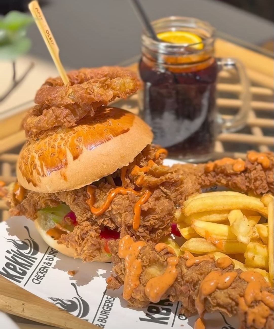 Coca Cola Kajun Burger Combo Menü