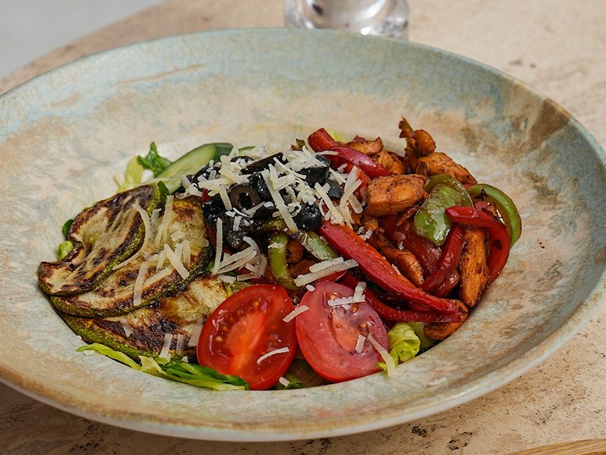 Tavuklu Salata