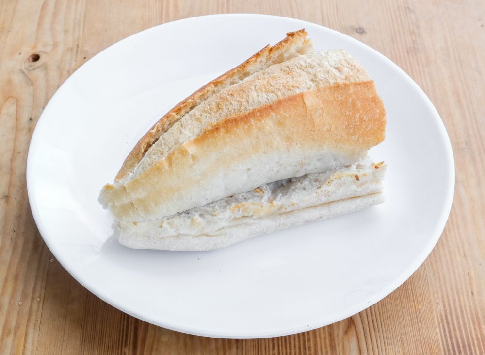 Yarım Ekmek Arası Hamsi