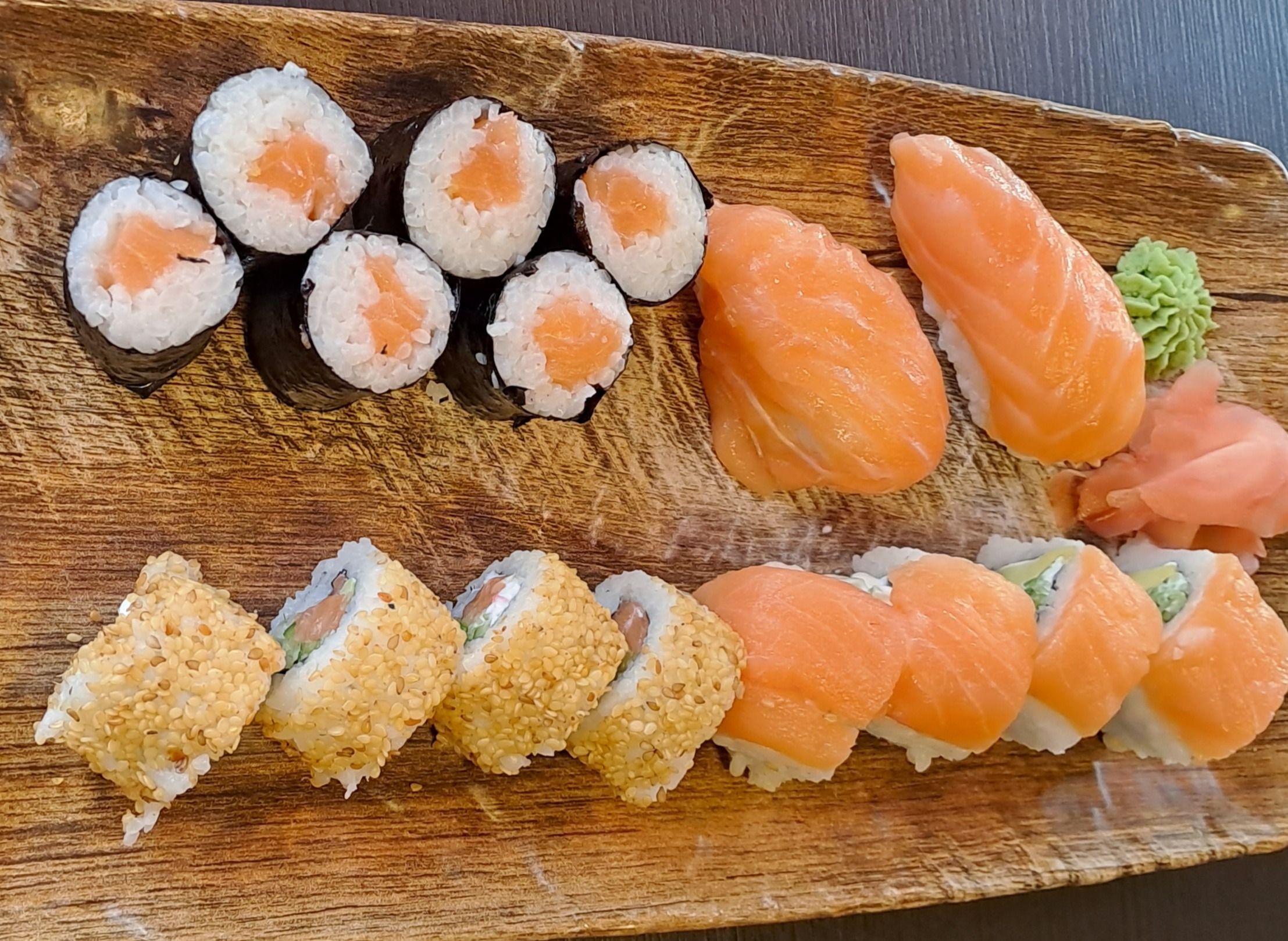 Salmon Lovers Set Menü