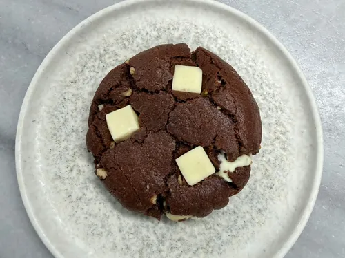 Beyaz Çikolatalı & Fındıklı Cookie