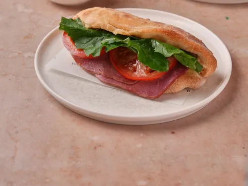 Trüflü Dana Kaburgalı Panino