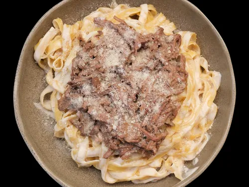 Dana Tandır Fettuccine