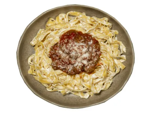 Fettuccine Krema Köfteli