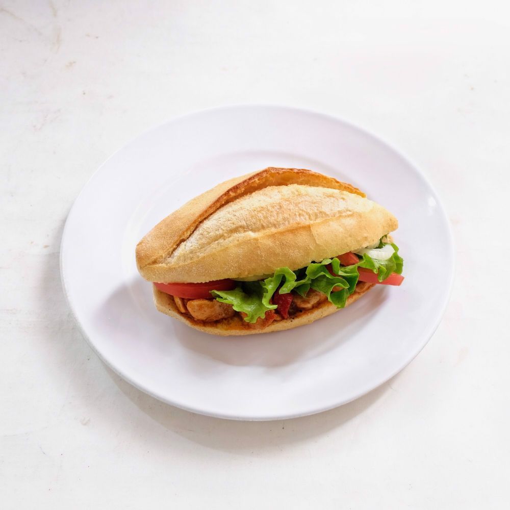 Yarım Ekmek Arası Tavuk Sote