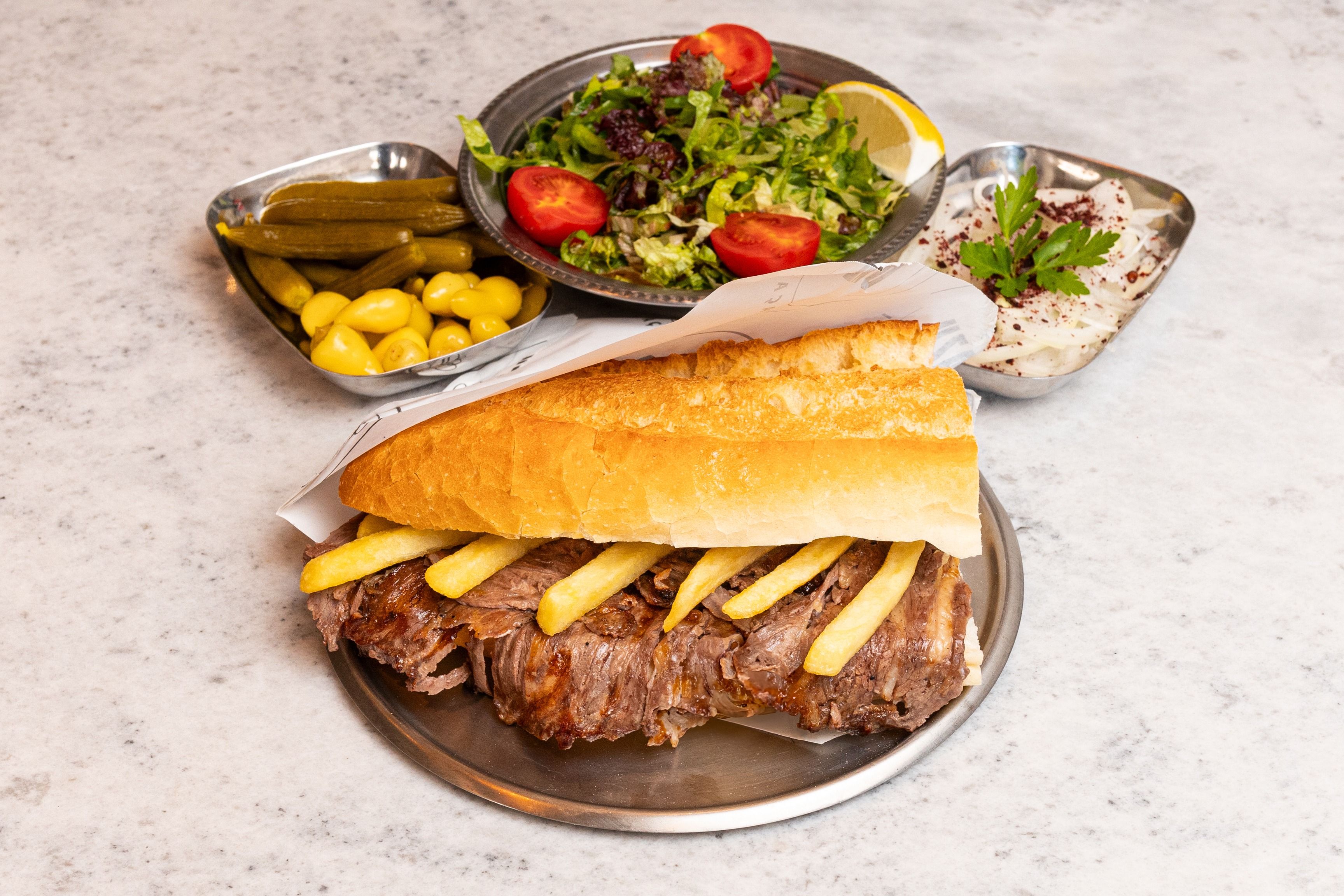 Ekmek Arası Et Döner